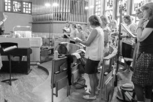 Passi avanti, ma resta ancora molto da fare. Liturgia al femminile